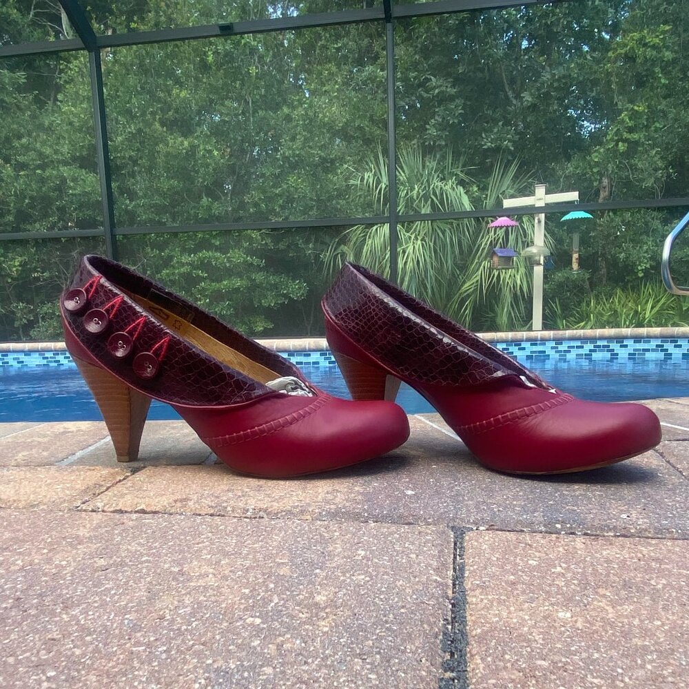 Red leather vintage J Shoes
